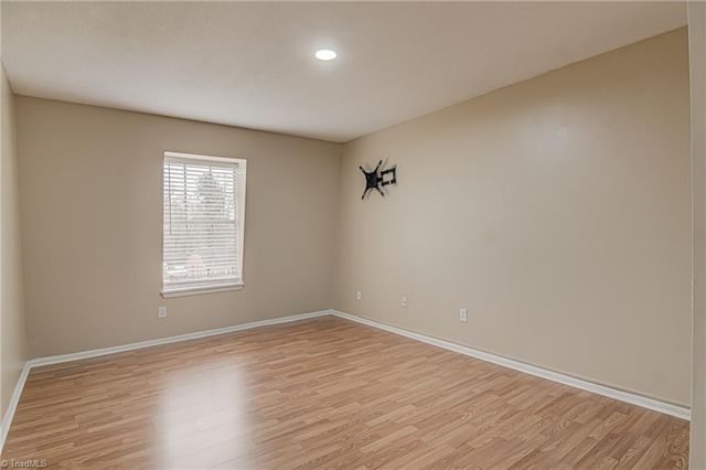 3830 Country Club Road H, Winston-salem, NC 27104