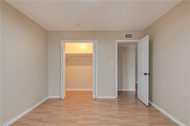 3830 Country Club Road H, Winston-salem, NC 27104