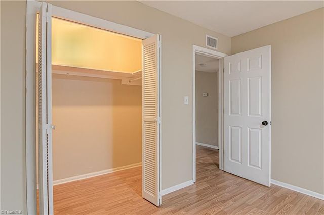 3830 Country Club Road H, Winston-salem, NC 27104