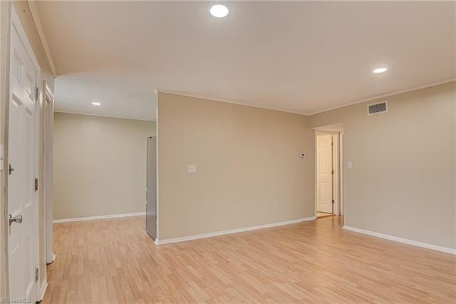 3830 Country Club Road H, Winston-salem, NC 27104