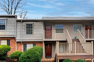3830 Country Club Road H, Winston-salem, NC 27104