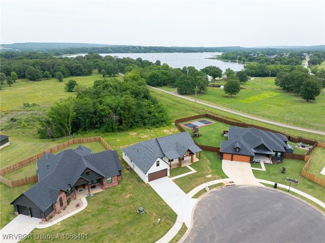 2610 Norman Lane, Greenwood, AR 72936