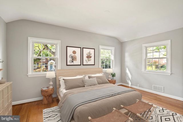 709 W VIEW TER, Alexandria, VA 22301