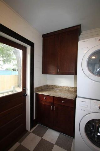2404 N MORGAN STREET, Tampa, FL 33602