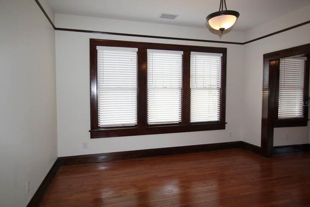 2404 N MORGAN STREET, Tampa, FL 33602