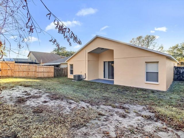 12824 KINGS LAKE DRIVE, Gibsonton, FL 33534