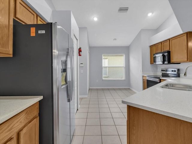 12824 KINGS LAKE DRIVE, Gibsonton, FL 33534