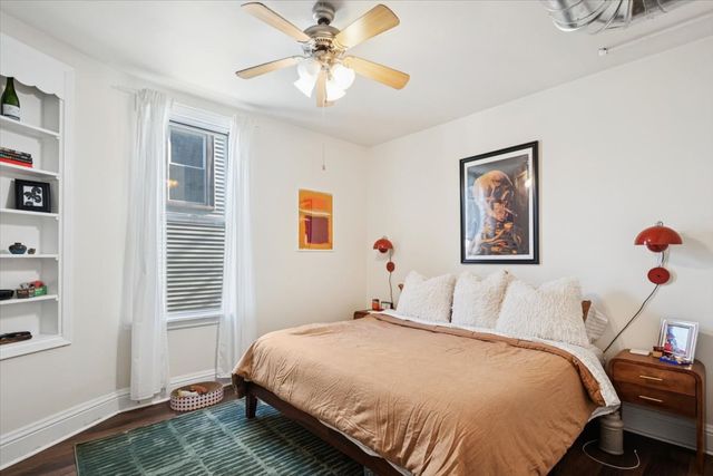 2144 W Montrose Avenue 1, Chicago, IL 60618