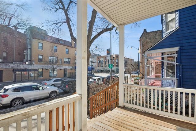 2144 W Montrose Avenue 1, Chicago, IL 60618