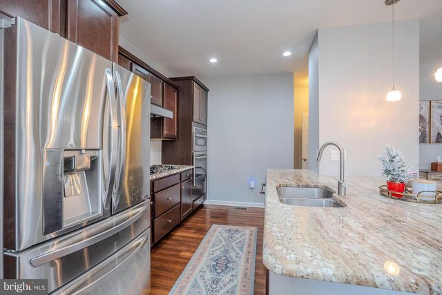 101 BAKER ST, Monmouth Junction, NJ 08852