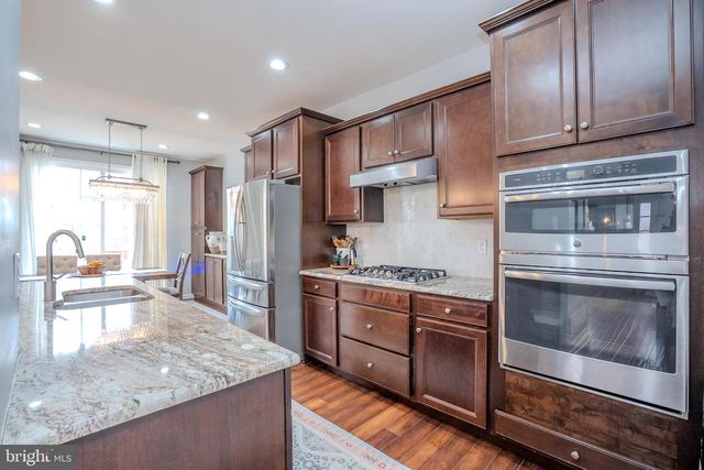 101 BAKER ST, Monmouth Junction, NJ 08852