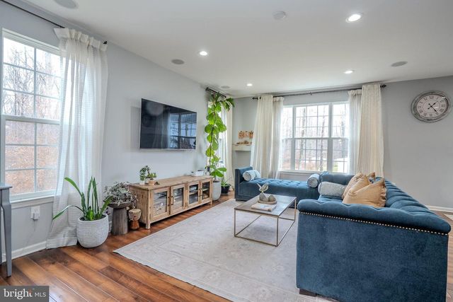 101 BAKER ST, Monmouth Junction, NJ 08852