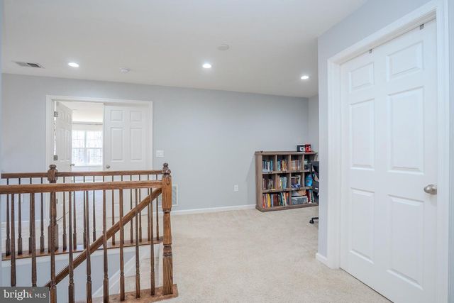 101 BAKER ST, Monmouth Junction, NJ 08852