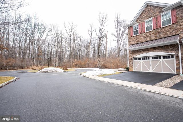 101 BAKER ST, Monmouth Junction, NJ 08852