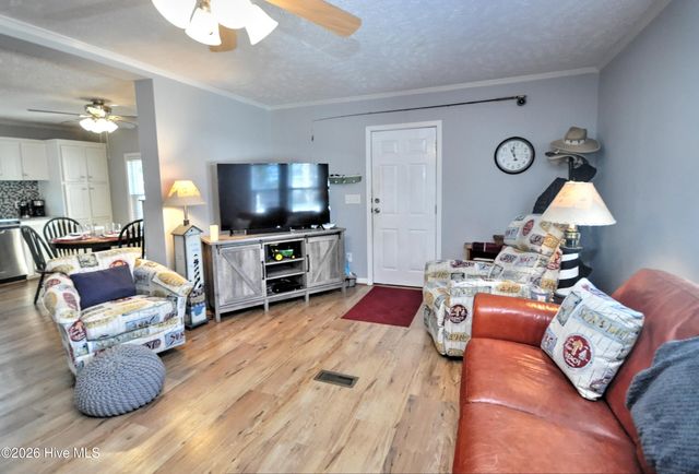 166 NE 5th Street, Oak Island, NC 28465