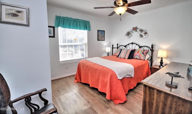 166 NE 5th Street, Oak Island, NC 28465