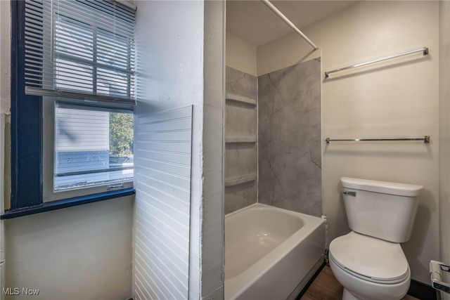 849 Glenn Street, Akron, OH 44320