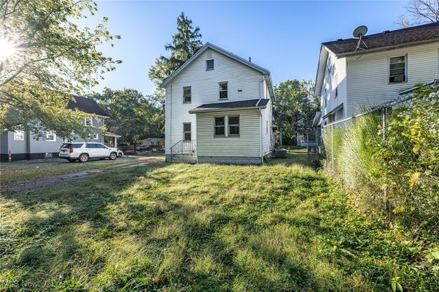 849 Glenn Street, Akron, OH 44320