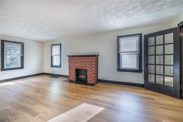 849 Glenn Street, Akron, OH 44320