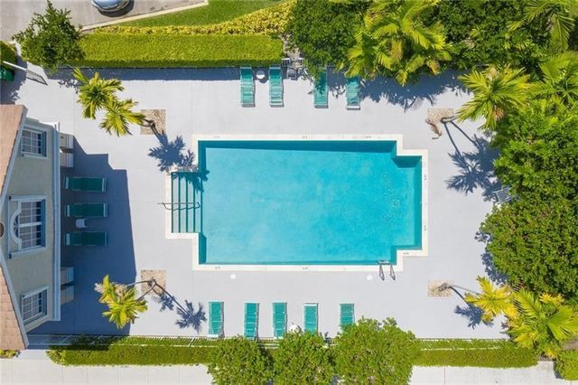 12412 NW 10th Ct C-11, Coral Springs, FL 33071