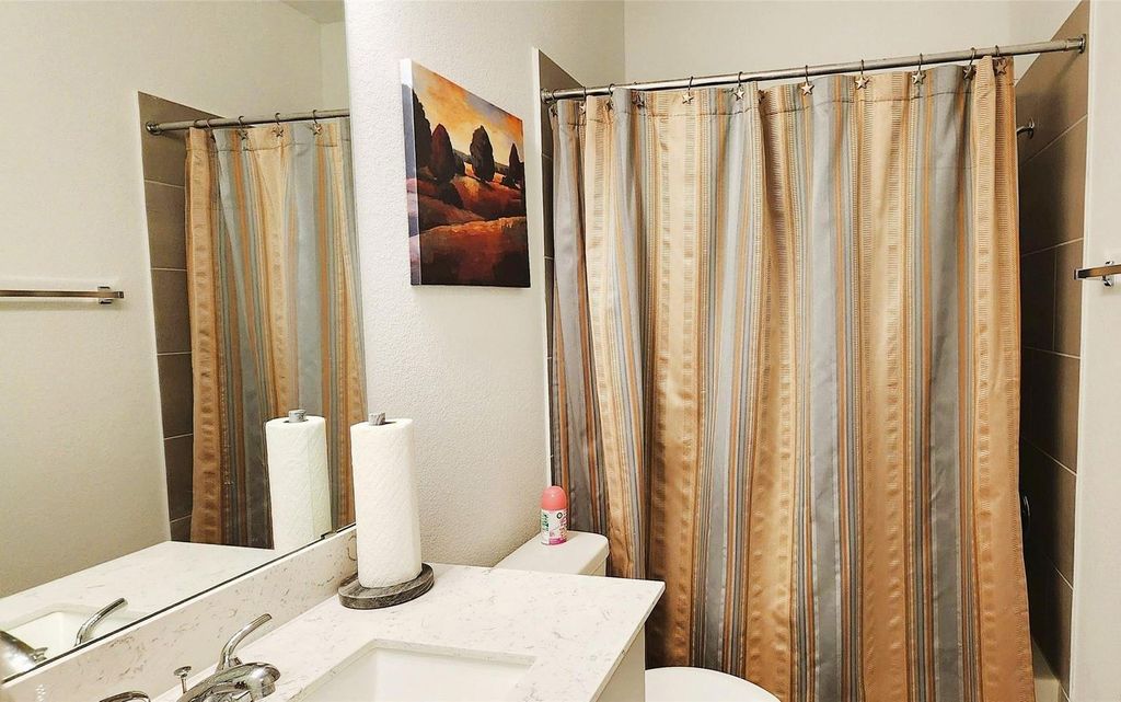 Image 14 of property listing at 26102 Herschel Heights Lane, Richmond, TX 77406