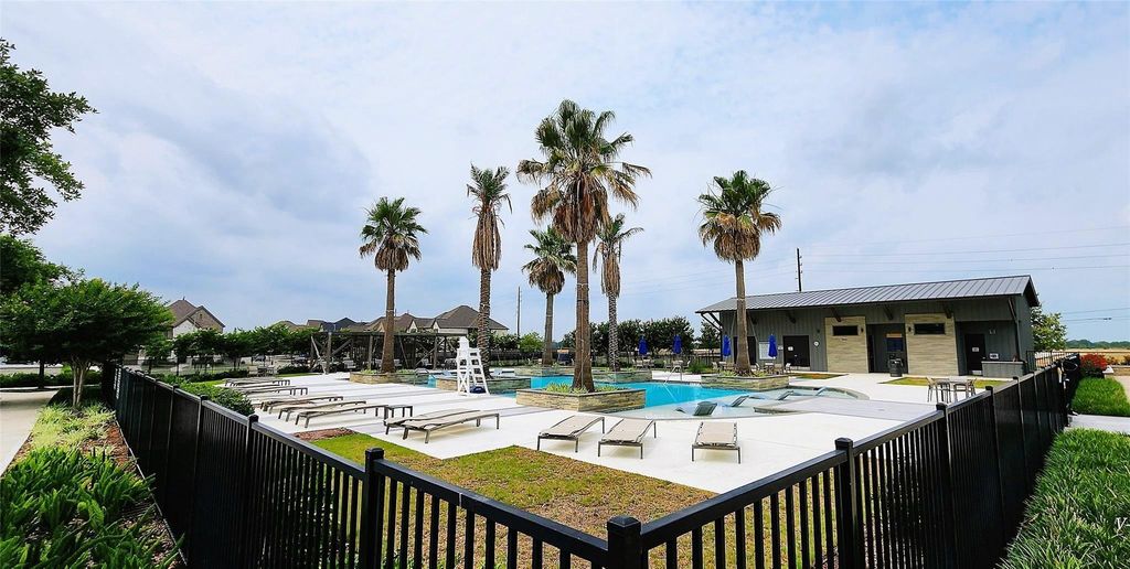 Image 19 of property listing at 26102 Herschel Heights Lane, Richmond, TX 77406