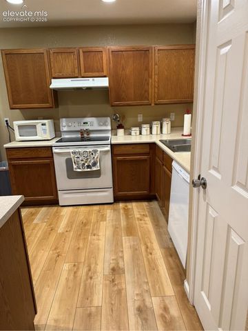 6724 Harvey Lane, Colorado Springs, CO 80923