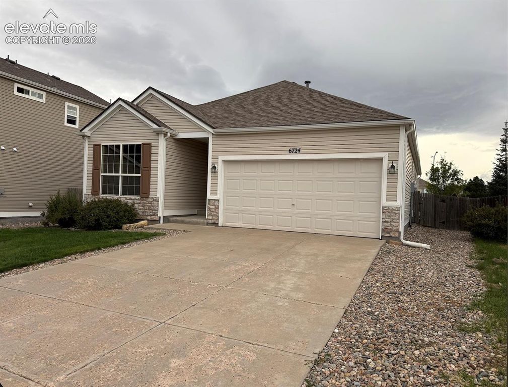 6724 Harvey Lane, Colorado Springs, CO 80923