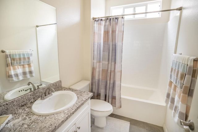 544 Nile River Drive, Oxnard, CA 93036