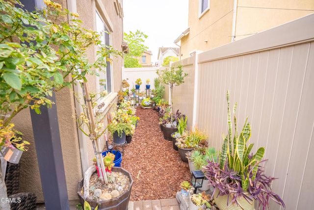 544 Nile River Drive, Oxnard, CA 93036