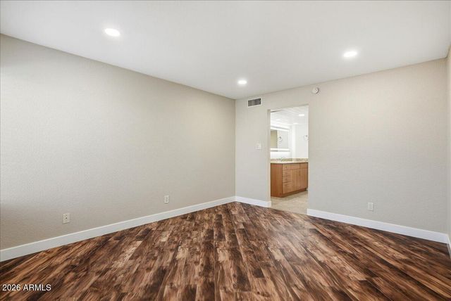 7350 N VIA PASEO DEL SUR -- M106, Scottsdale, AZ 85258