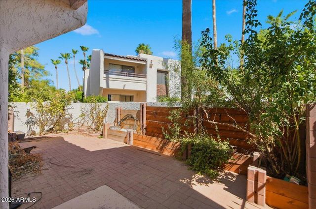 7350 N VIA PASEO DEL SUR -- M106, Scottsdale, AZ 85258