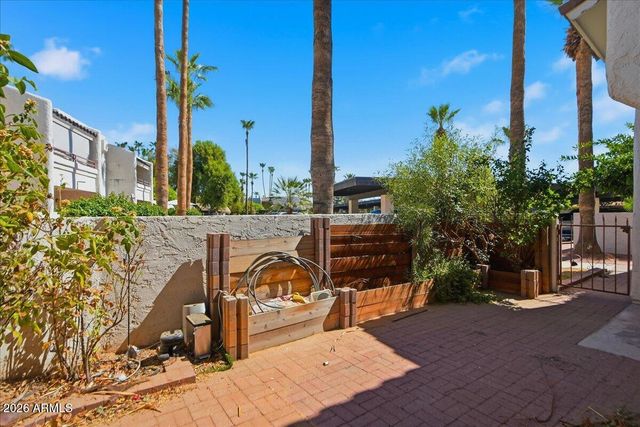 7350 N VIA PASEO DEL SUR -- M106, Scottsdale, AZ 85258