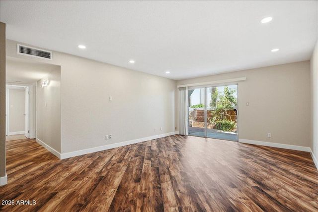7350 N VIA PASEO DEL SUR -- M106, Scottsdale, AZ 85258