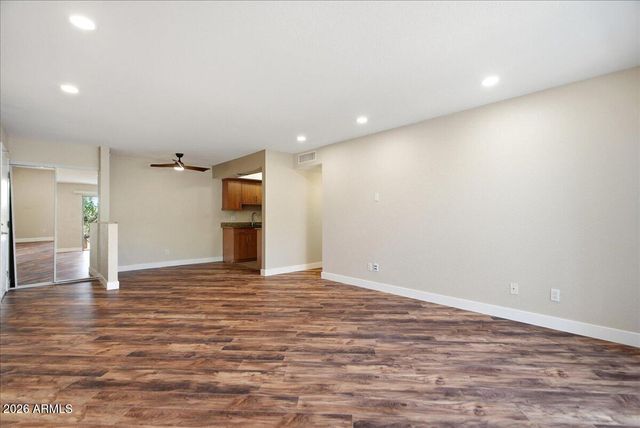 7350 N VIA PASEO DEL SUR -- M106, Scottsdale, AZ 85258