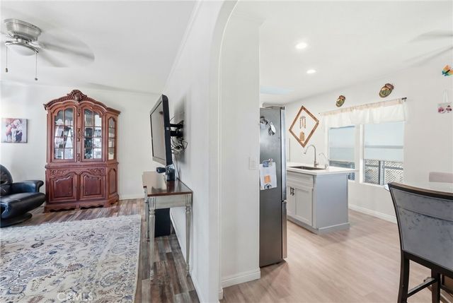132 S Colombo 132, Tustin, CA 92780