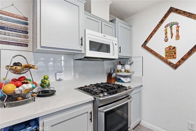 132 S Colombo 132, Tustin, CA 92780
