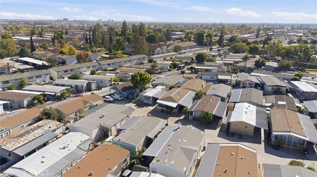 132 S Colombo 132, Tustin, CA 92780