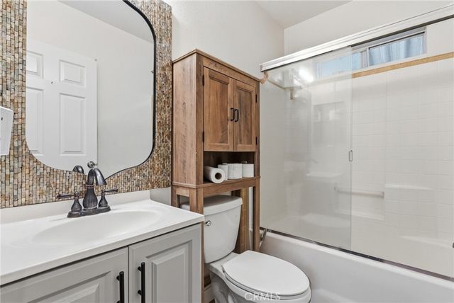 132 S Colombo 132, Tustin, CA 92780