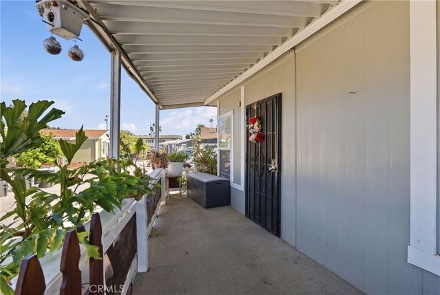 132 S Colombo 132, Tustin, CA 92780