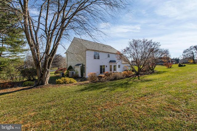 107 SKYVIEW LN, Avondale, PA 19311