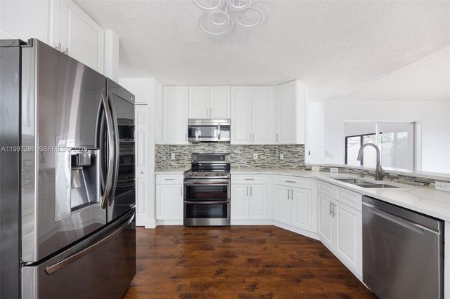 8317 Bermuda Sound Way, Boynton Beach, FL 33436