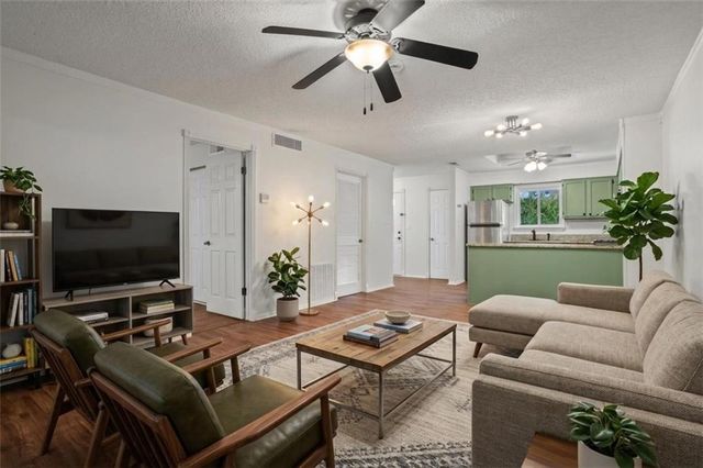 36 Doranne Court SE, Smyrna, GA 30080