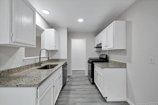 5915 Lake Champlain, San Antonio, TX 78233