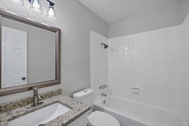 5915 Lake Champlain, San Antonio, TX 78233