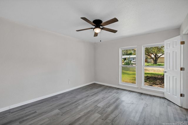 5915 Lake Champlain, San Antonio, TX 78233