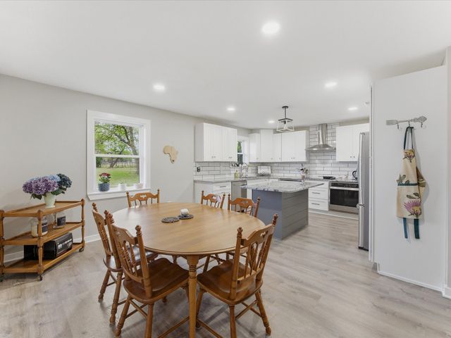 15720 W Highway 22, Blooming Grove, TX 76626