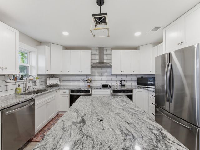 15720 W Highway 22, Blooming Grove, TX 76626