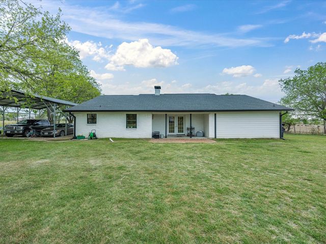 15720 W Highway 22, Blooming Grove, TX 76626