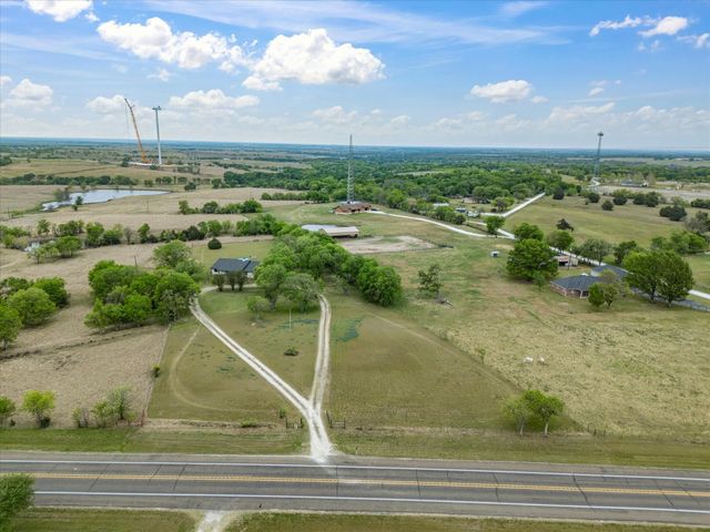 15720 W Highway 22, Blooming Grove, TX 76626